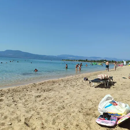 George's Family Friendly Maisonette With Great Exterior Drosia (Central Greece)