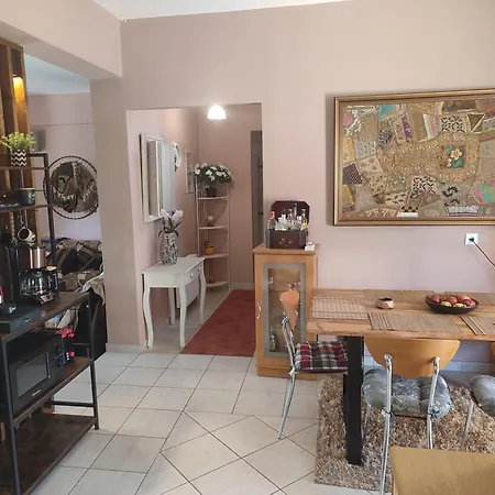 George's Family Friendly Maisonette With Great Exterior *