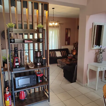 George's Family Friendly Maisonette With Great Exterior * Δροσιά