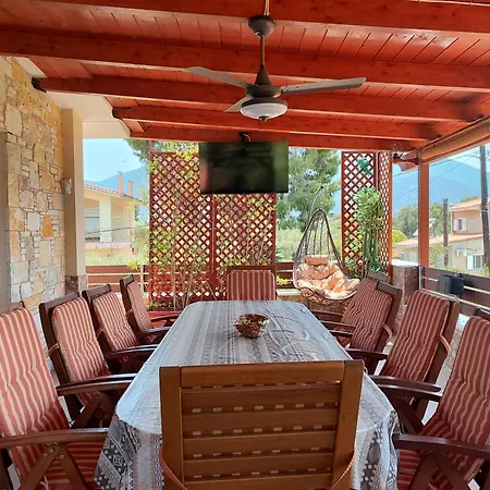 George's Family Friendly Maisonette With Great Exterior Villa