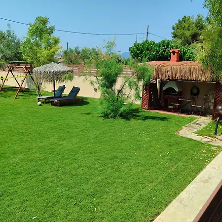 George's Family Friendly Maisonette With Great Exterior Βίλα Δροσιά