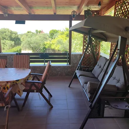 George's Family Friendly Maisonette With Great Exterior Vila *