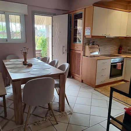 George's Family Friendly Maisonette With Great Exterior Vila Dhrosiá