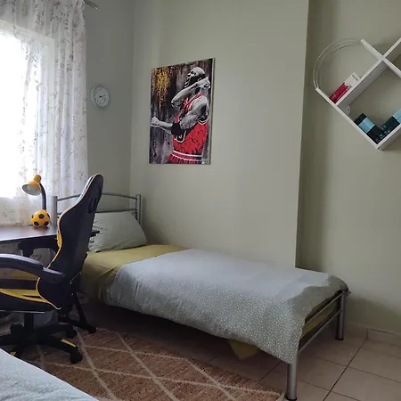 George's Family Friendly Maisonette With Great Exterior * Dhrosiá