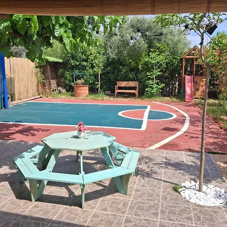 George's Family Friendly Maisonette With Great Exterior Vila Dhrosiá