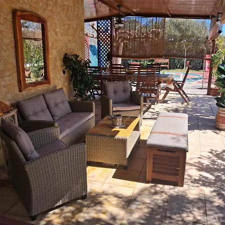 George's Family Friendly Maisonette With Great Exterior Vila *