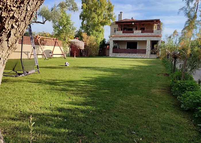 George's Family Friendly Maisonette With Great Exterior